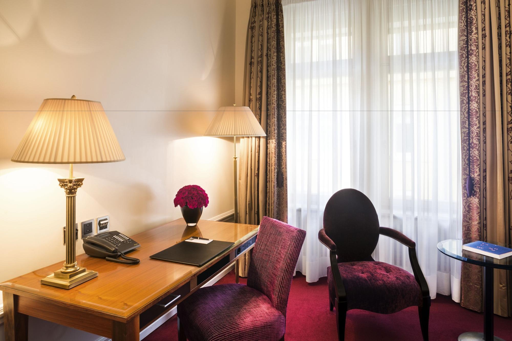 Hotel Bellevue Palace Bern Dış mekan fotoğraf